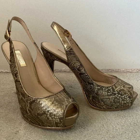 Guess snake embossed leather pumps - Picture 2 of 4